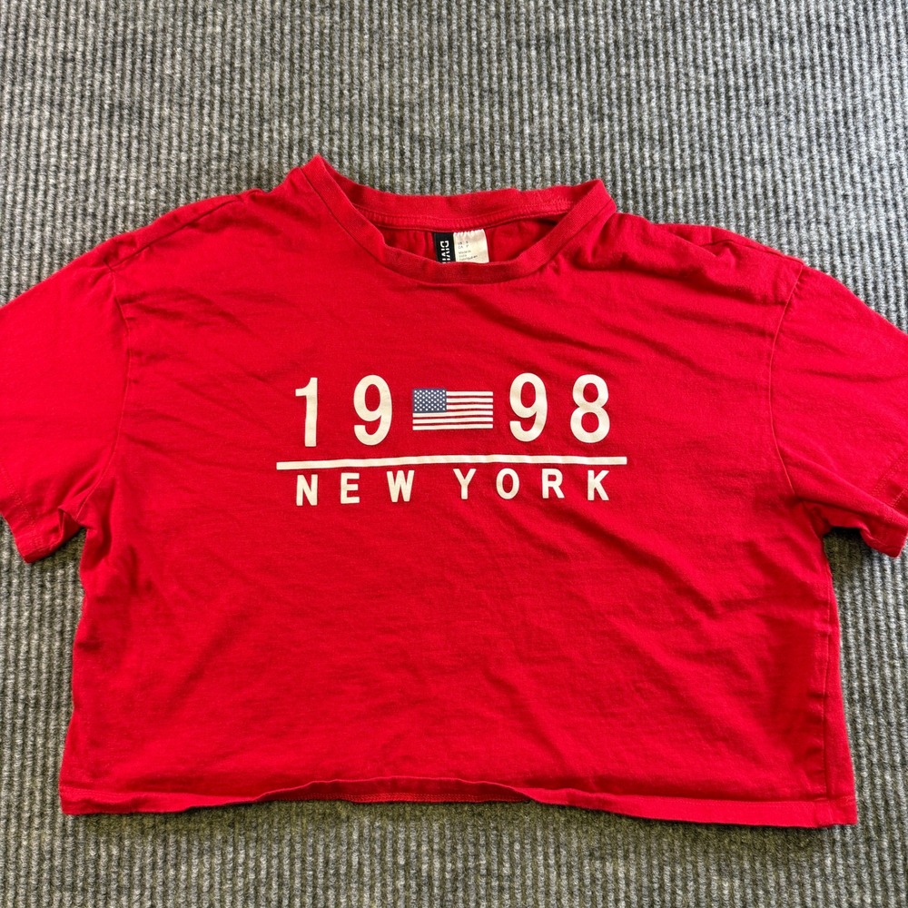 H&M Divided Red 1998 New York Graphic Crop Top Shirt Womens Small Short Sleeve